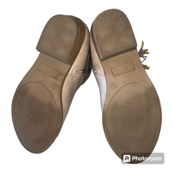 Jessica Simpson Size 5 Short Boots with small heel - Picture 6 of 7